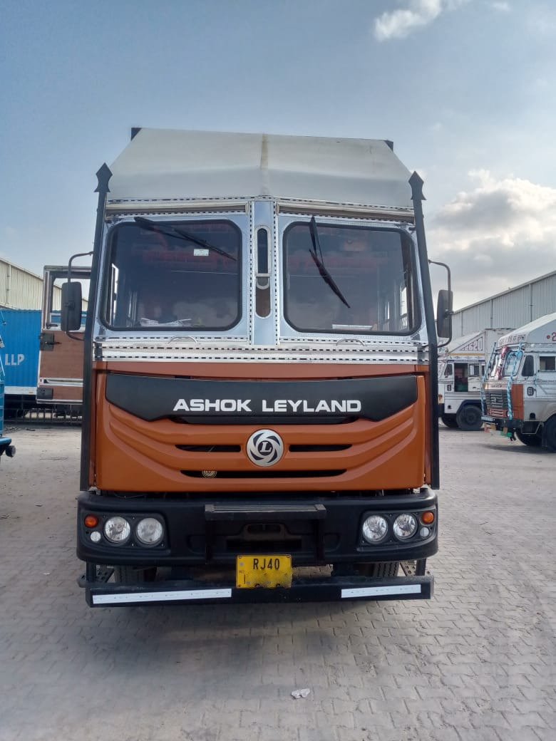 Ashok Leyland 2820 HF 2021 Front