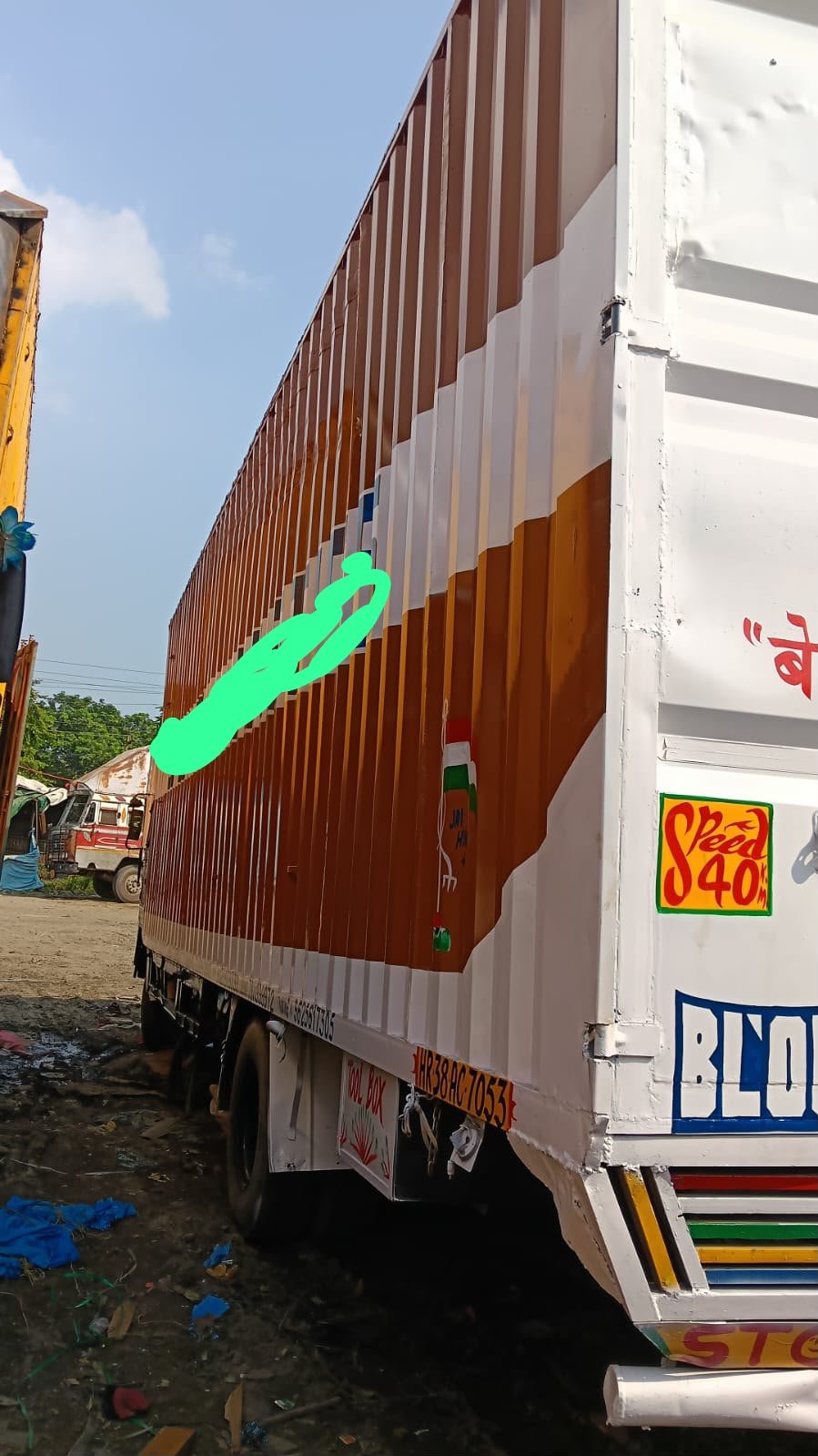 Eicher 3019 S CWC 2022 Right side